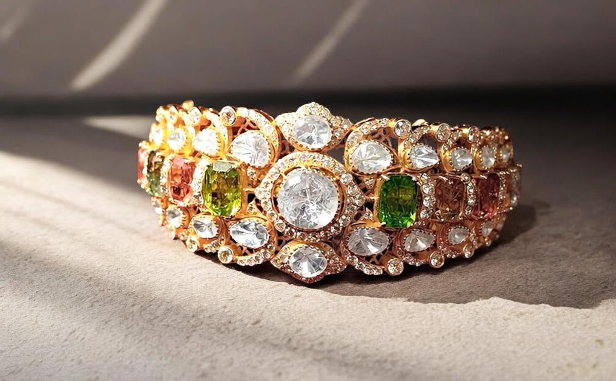 Premium Jewellery Jaipur — handcrafted Emerald Polki Diamond Bangles by Taparia Jewels